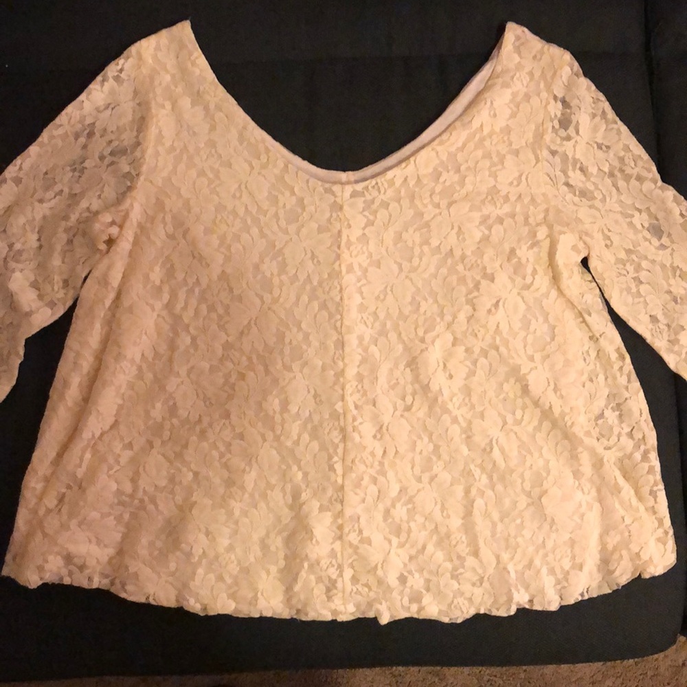 AE off the shoulder lace crop top